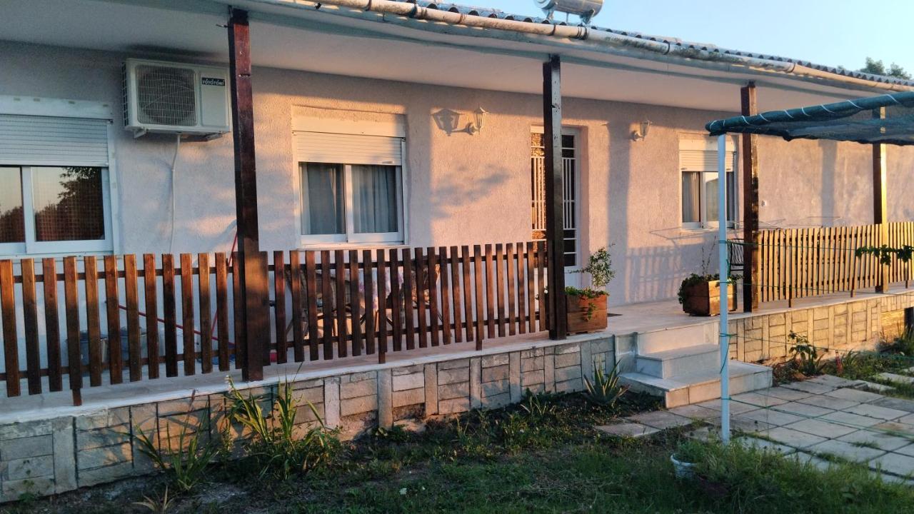 Villa Costa Агия Триас Екстериор снимка